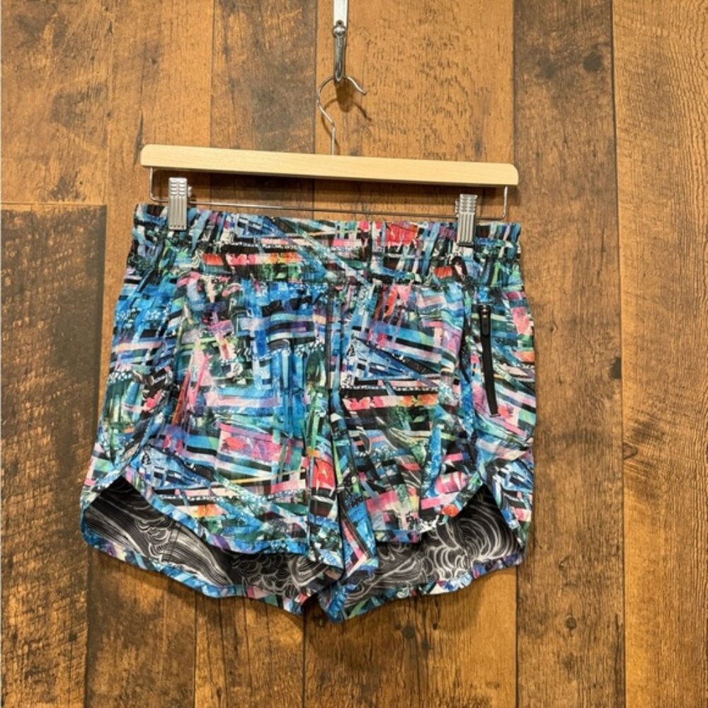 Lululemon Seawheeze 2018 Special Edition Tracker Short V size 10 EUC